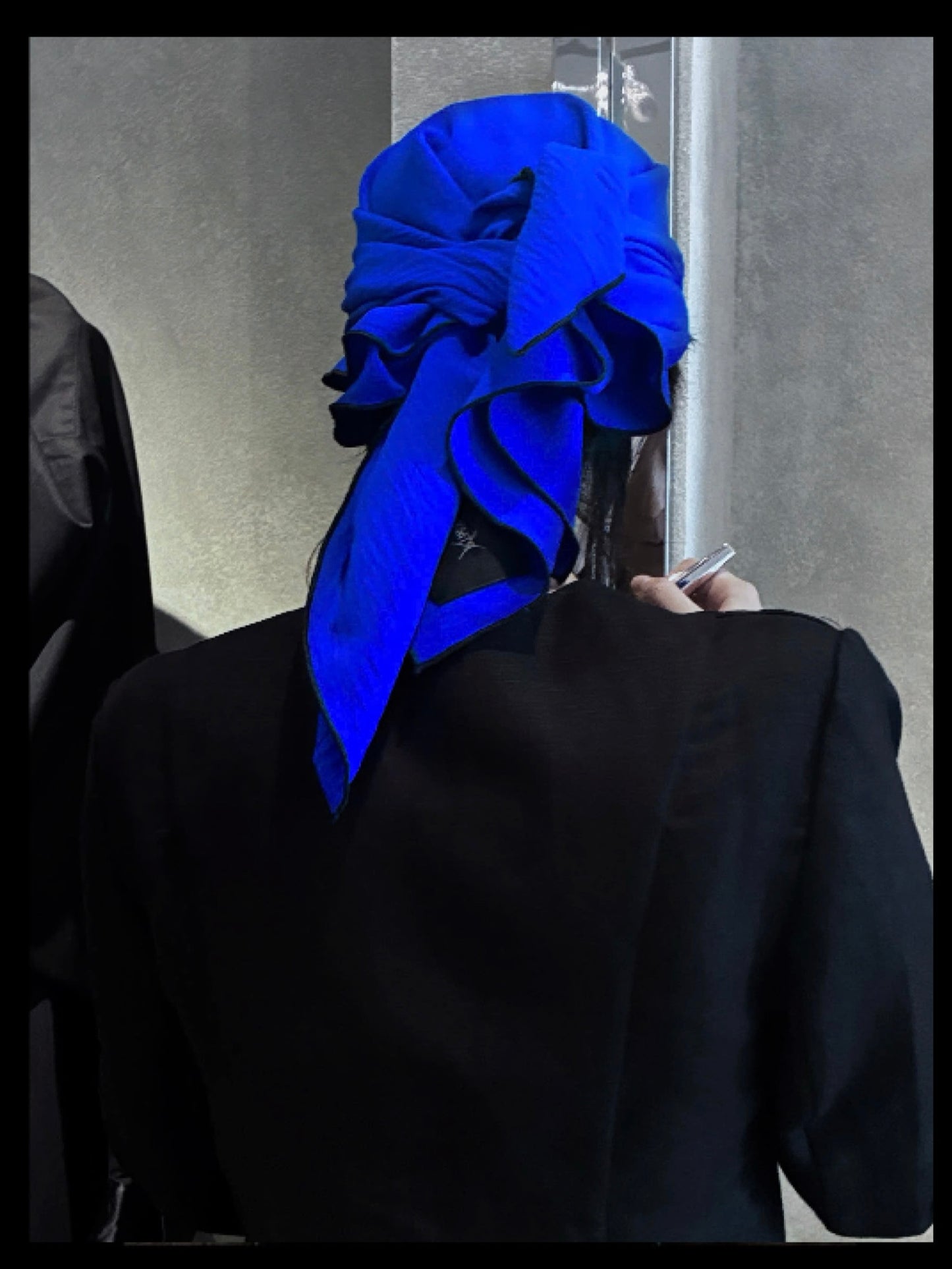 LA PEAU BLEU SCARF