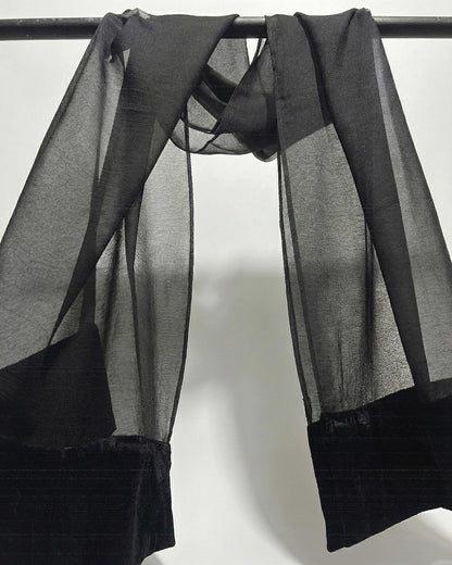 AIRY VELVET SCARF